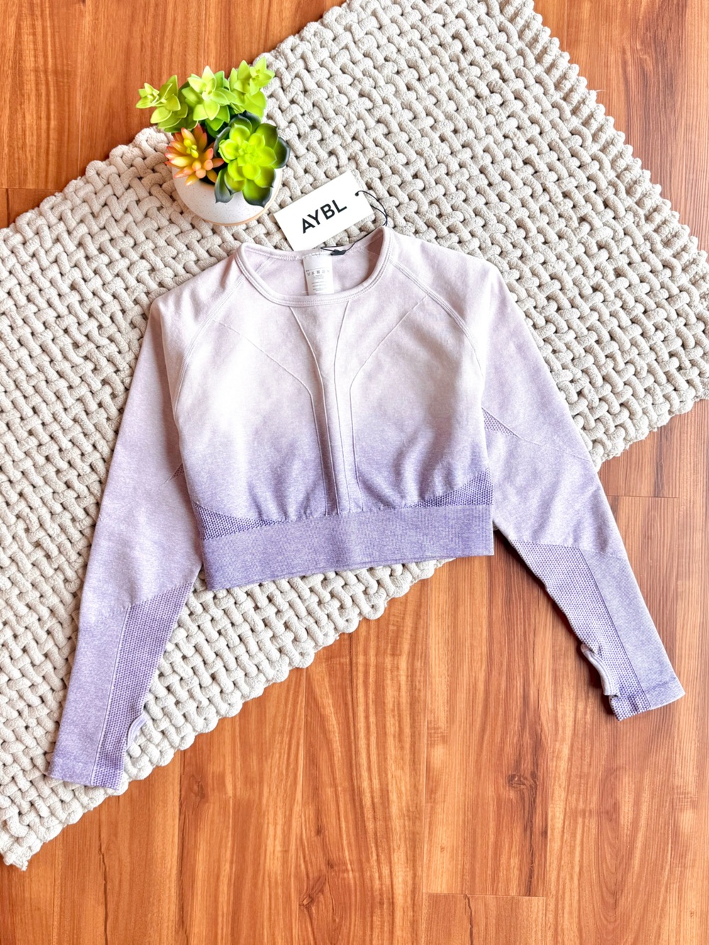 AYBL | NWT Women’s Pulse Seamless Long Sleeve Ombre Crop Top | Liliac | Medium